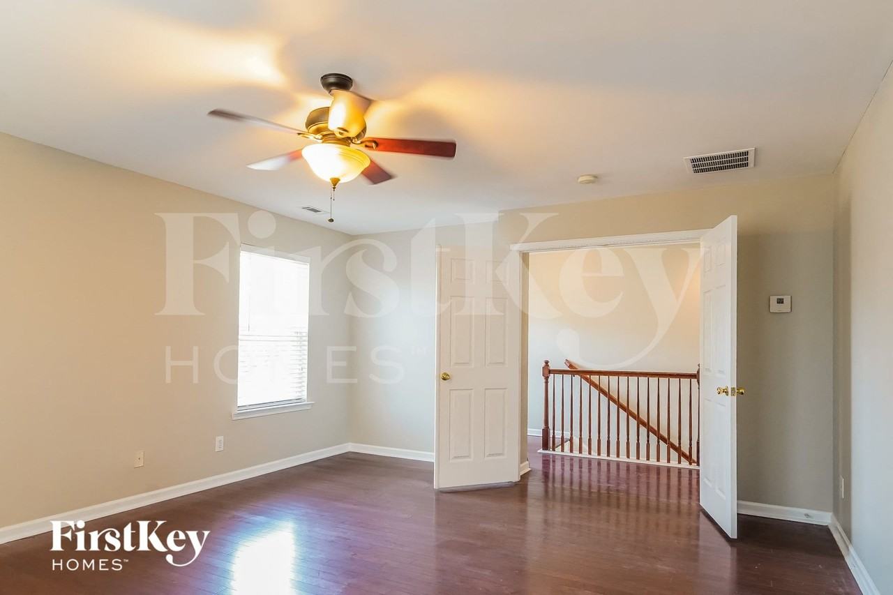 2861 Brookford Ln Sw - Photo 7 of 14
