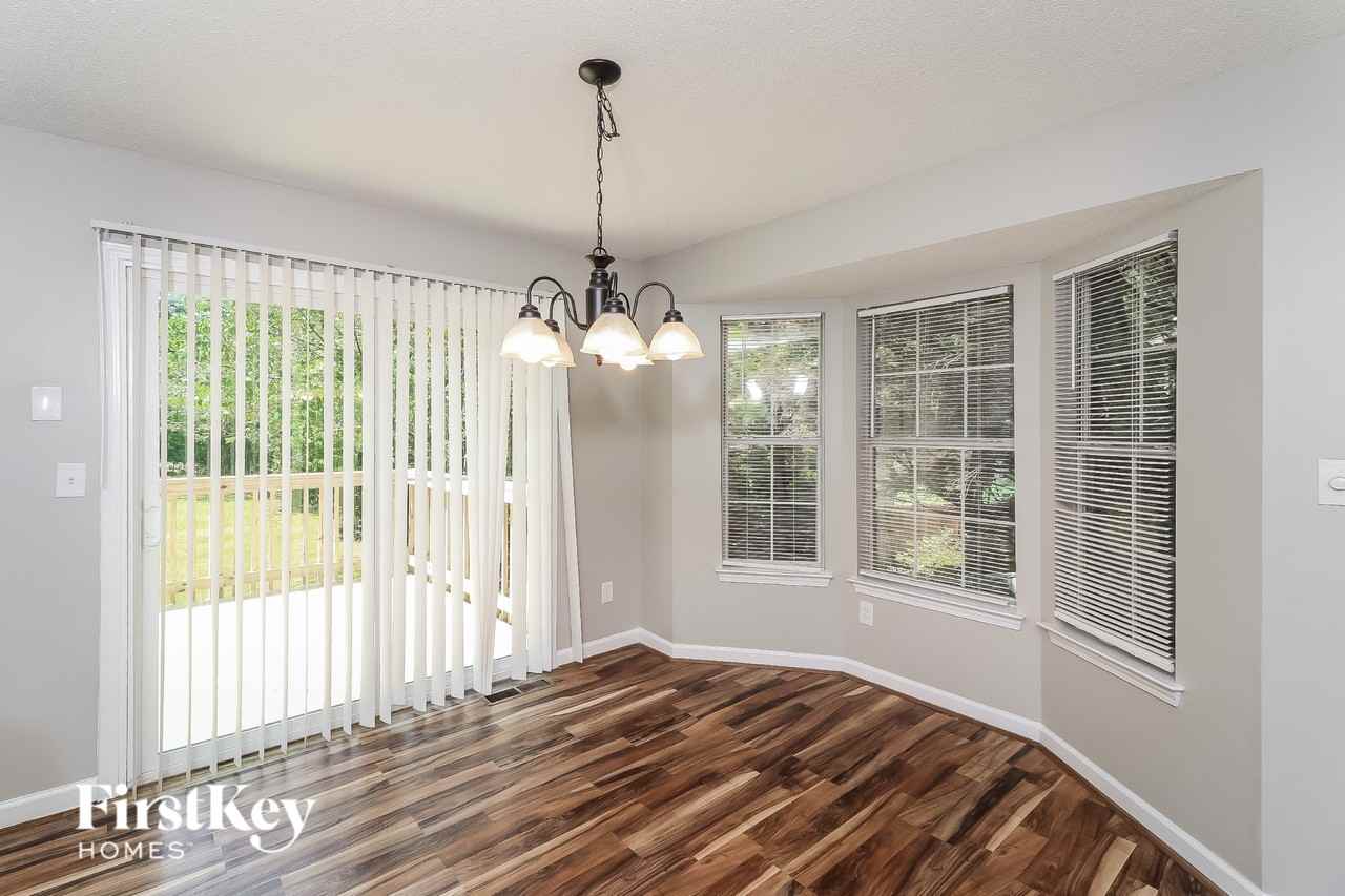 45 Collins Ln - Photo 6 of 16