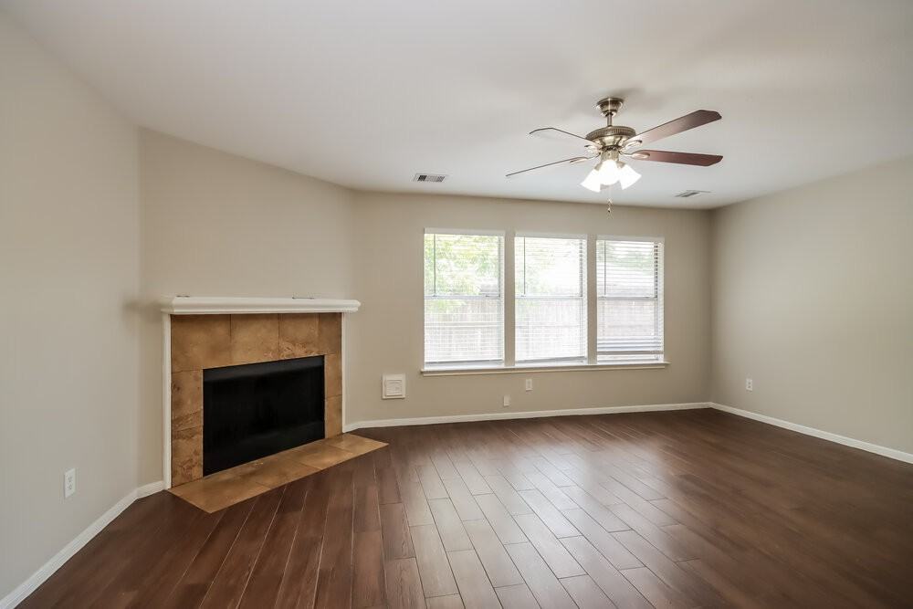 5015 Cupids Bower Ct - Photo 4 of 17