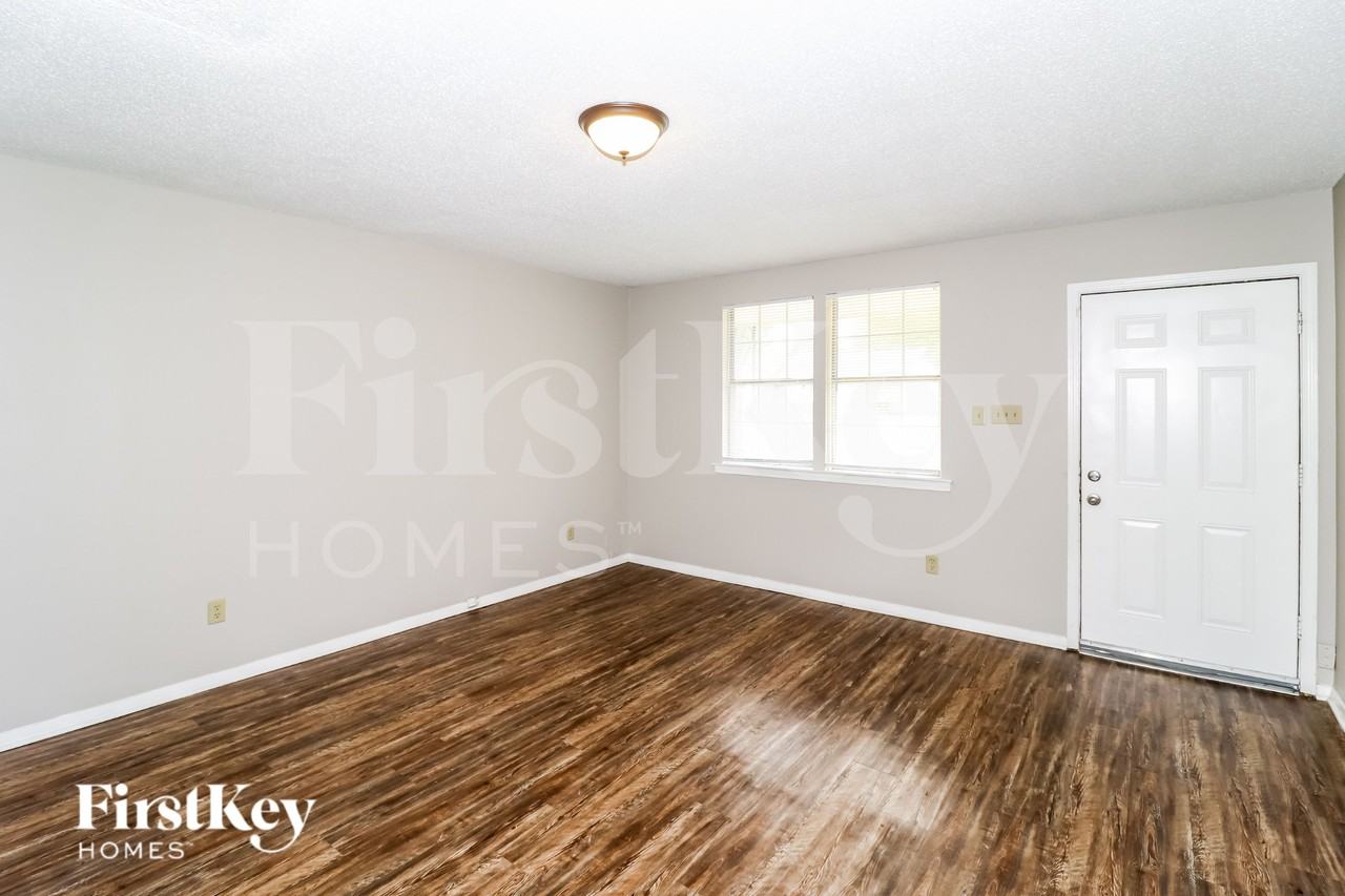 5728 Ballenmoor Dr - Photo 3 of 15
