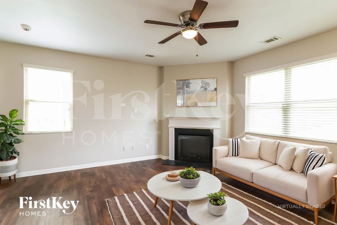 5519 Luther Ct - Photo 4 of 19