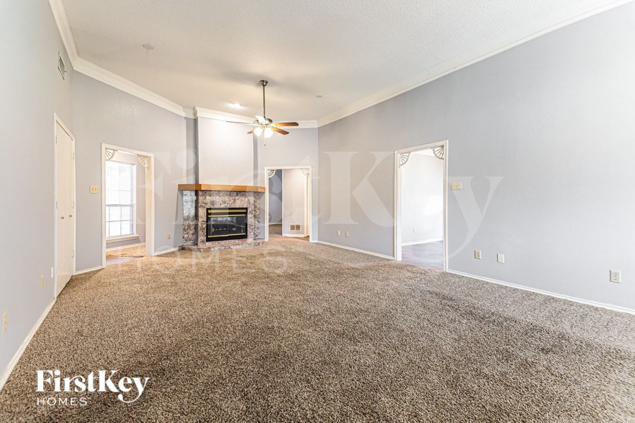 5302 Deep Canyon Dr - Photo 3 of 19