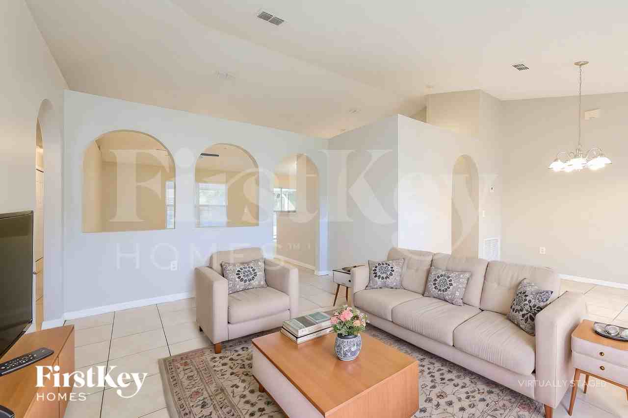 468 Dove Dr - Photo 4 of 19