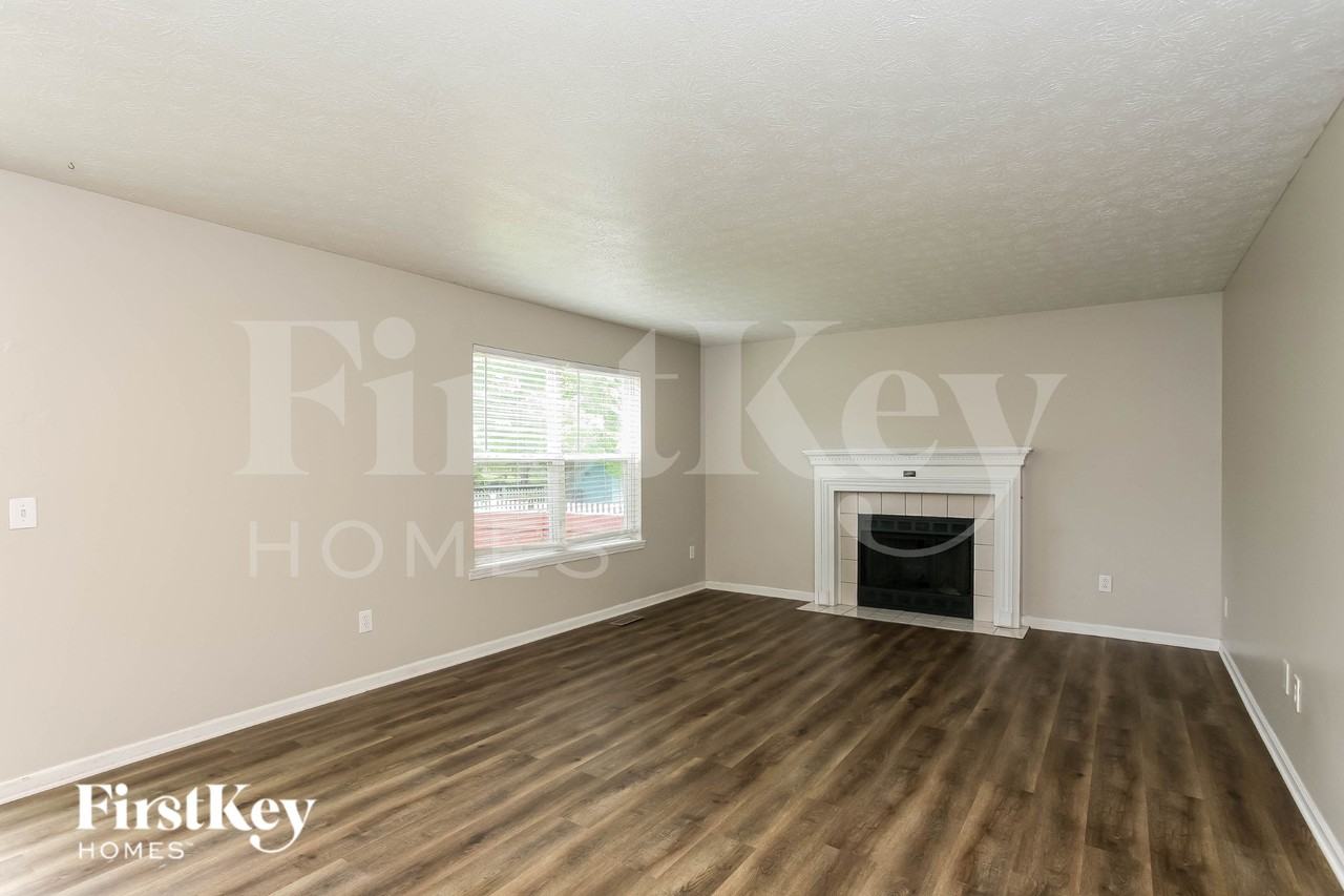 12819 Sinclair Pl - Photo 3 of 19