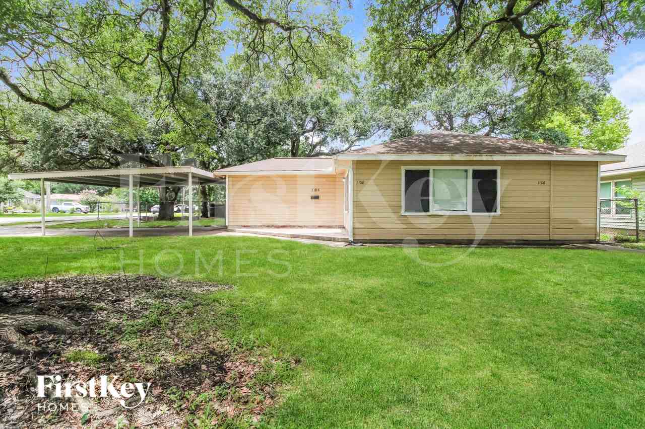 1108 W Camp Cir - Photo 2 of 20
