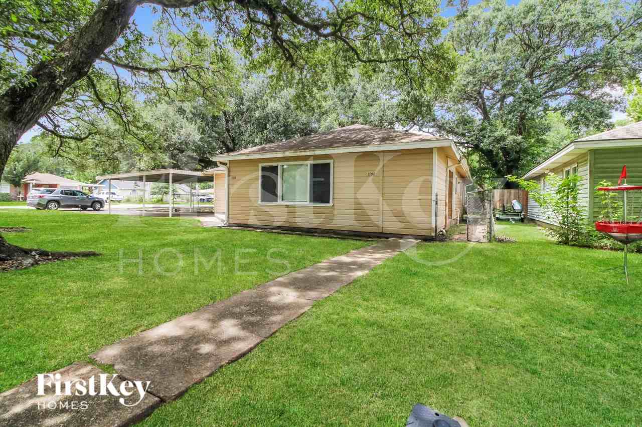 1108 W Camp Cir - Photo 3 of 20