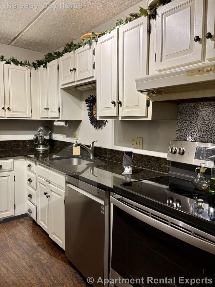 2500 Mystic Valley Pkwy #805 - Photo 4 of 30