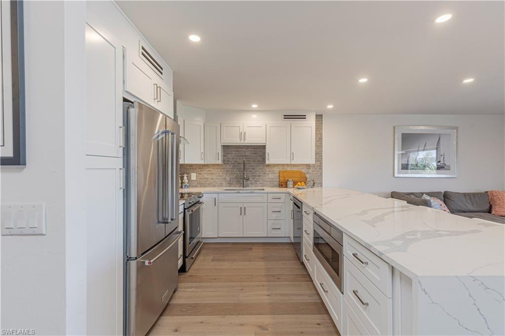 2880 Gulf Shore Blvd N ##509 - Photo 5 of 28