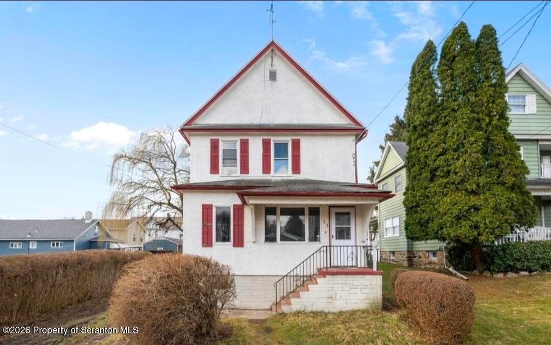 1413 Bulwer St - Photo 3 of 15