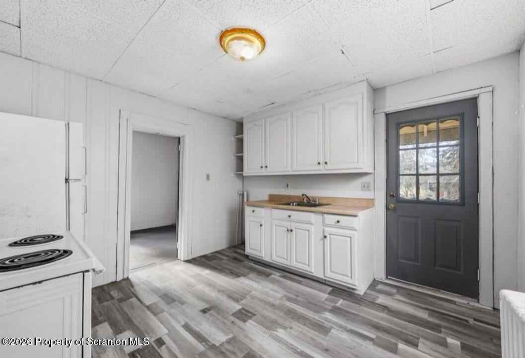 1413 Bulwer St - Photo 4 of 15