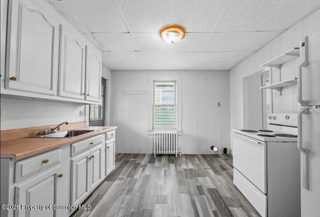 1413 Bulwer St - Photo 6 of 15
