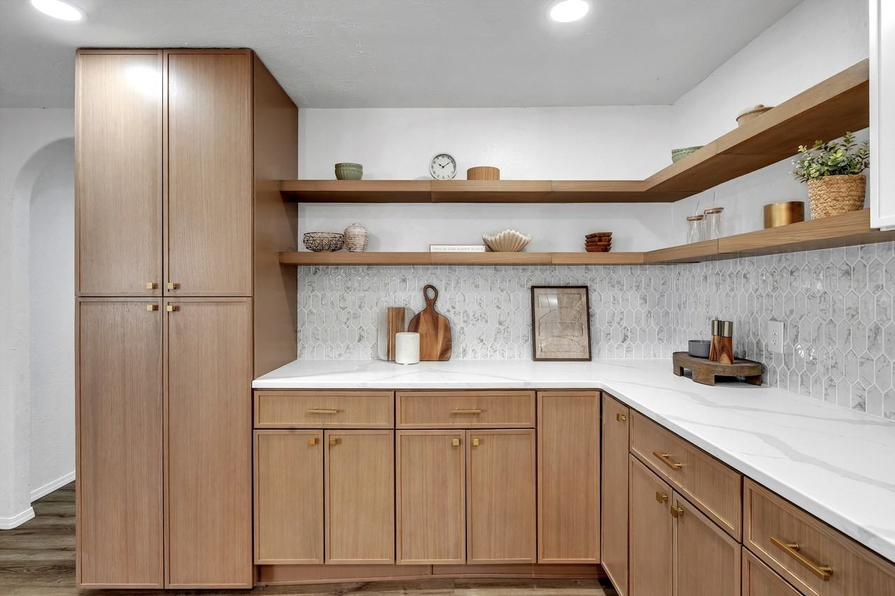 636 E Lea Ter #1 - Photo 3 of 19