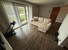 featured image of 245 Williamsburg Dr