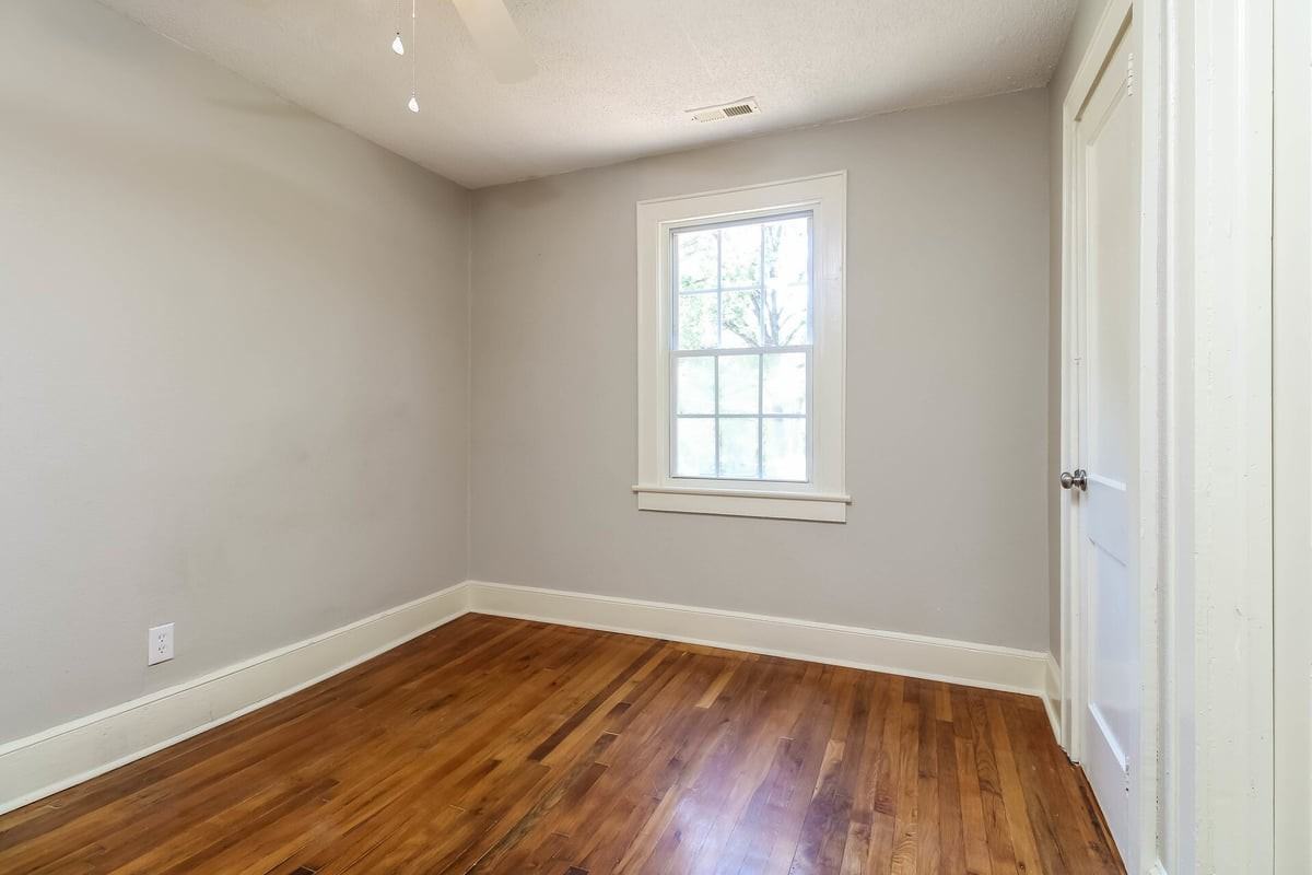 1 Hillcrest Ave - Photo 4 of 16