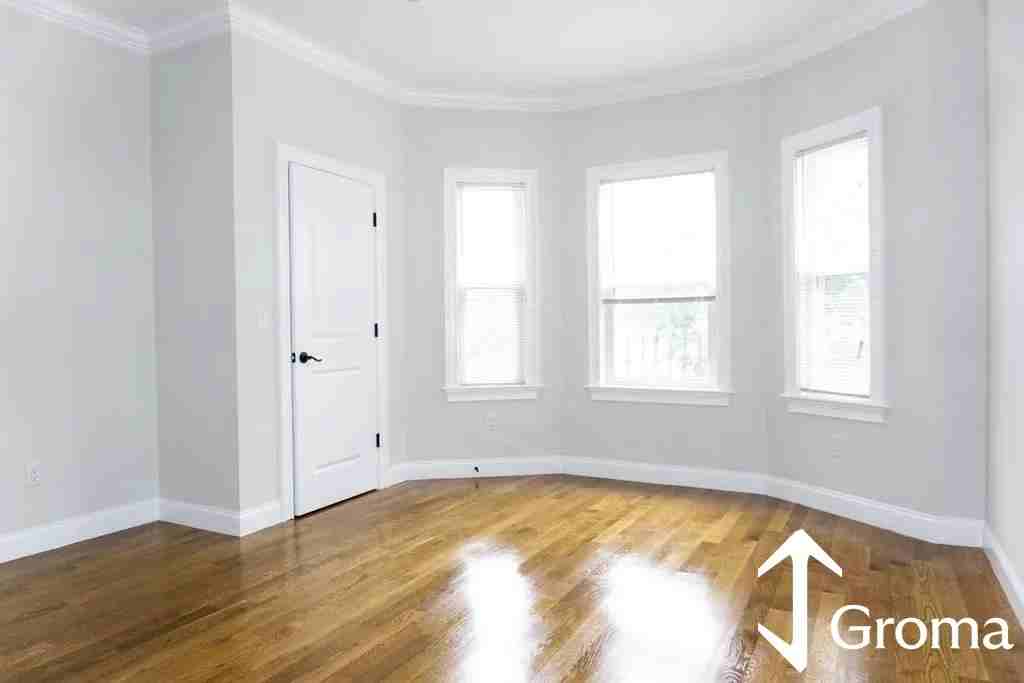 12 Woodside Avenue9-11 Woodside Ave. #1 - Photo 2 of 10