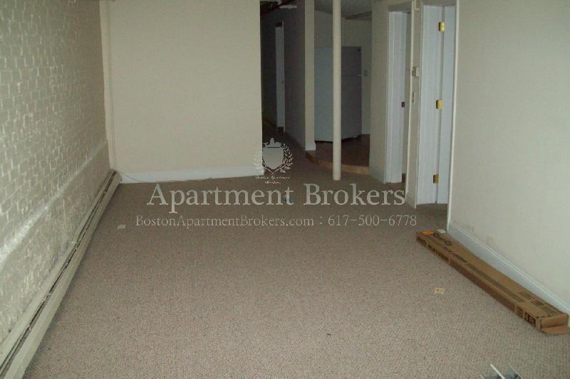 1134 Commonwealth Ave #1 - Photo 3 of 11