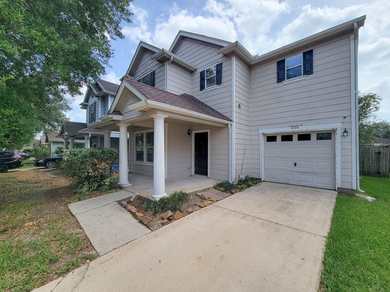 8106 Arrington Forest Ln - Photo 2 of 45