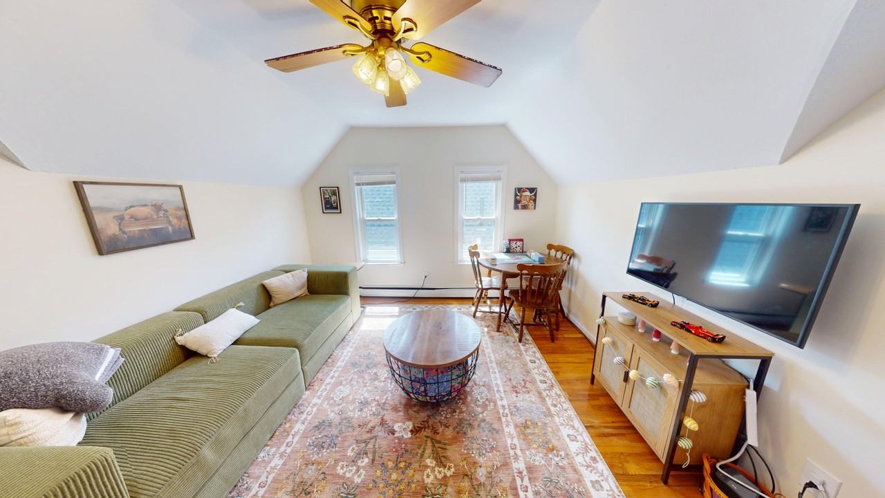 218 Parsons St #2 - Photo 2 of 7