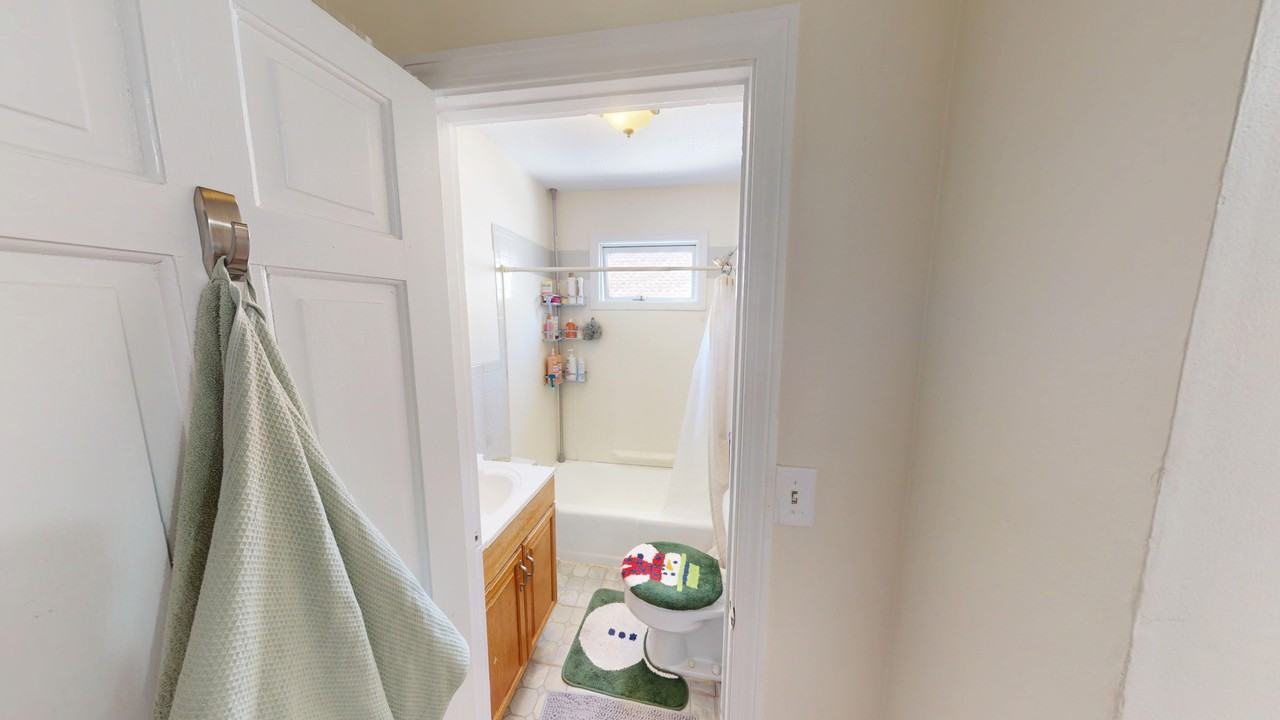 218 Parsons St #2 - Photo 6 of 7