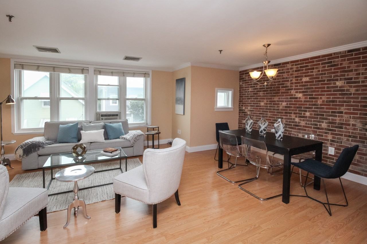 164 W 6th St #C - Photo 2 of 13