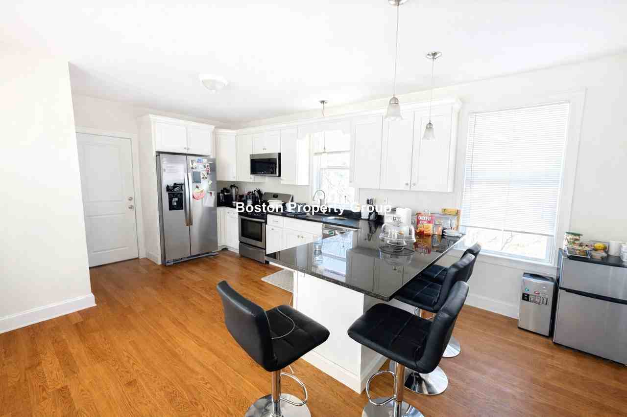 42 Millmont St #3