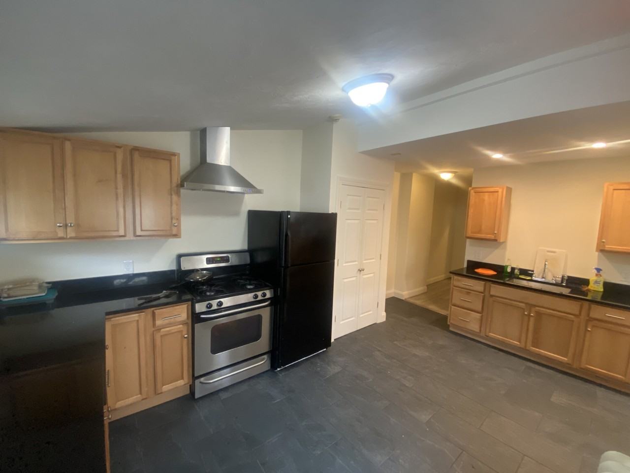 154 Auburn St #2 - Photo 4 of 15