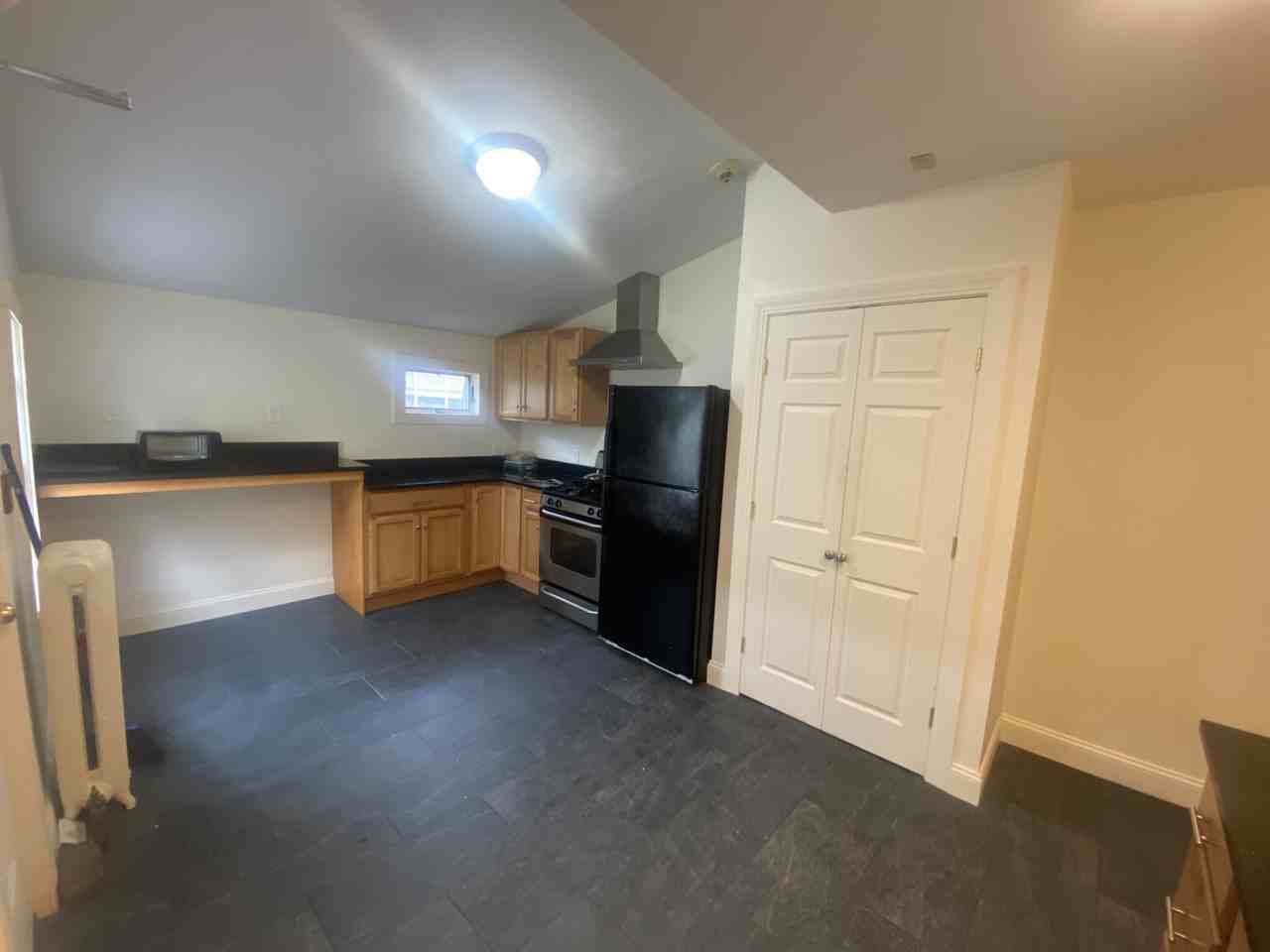 154 Auburn St #2 - Photo 5 of 15