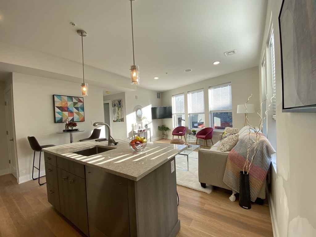 533 Dorchester Ave #2 - Photo 5 of 8