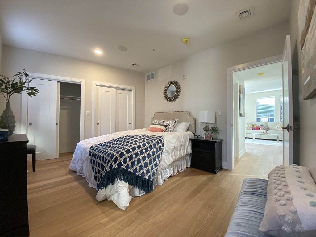 533 Dorchester Ave #2 - Photo 6 of 8