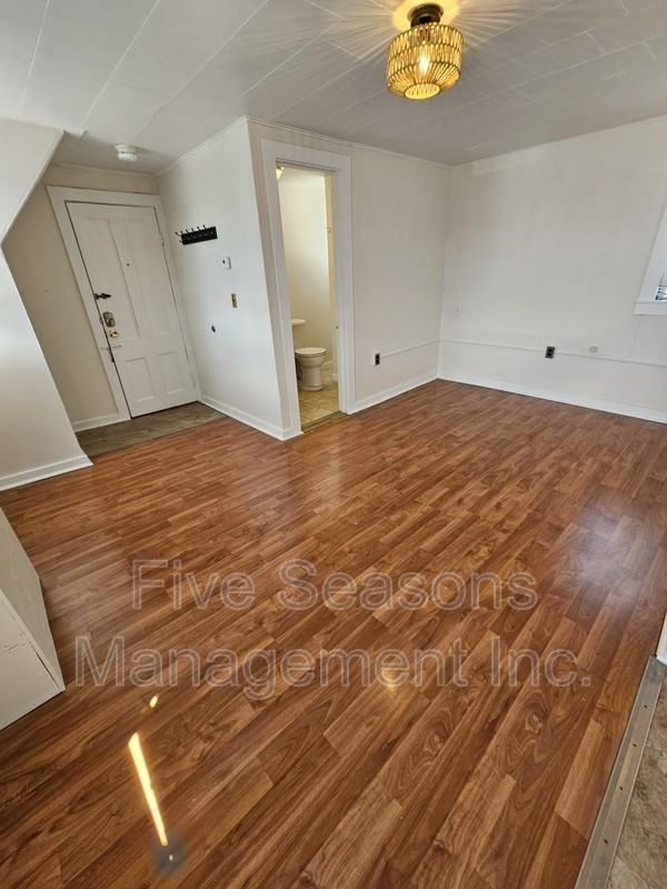 19 Grant St - Photo 4 of 16
