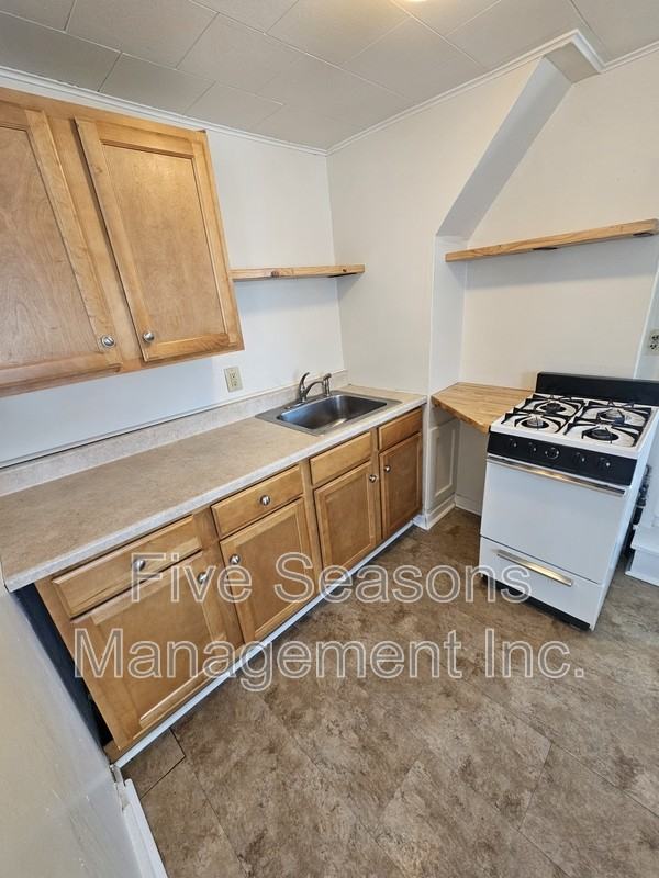 19 Grant St - Photo 7 of 16
