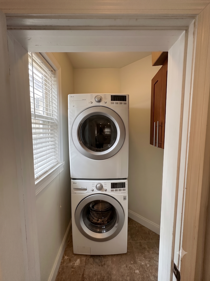 11 Montfern Ave - Photo 5 of 13