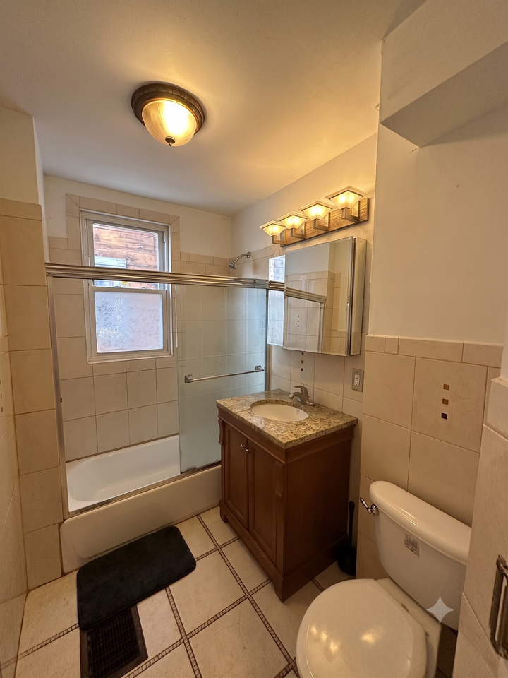11 Montfern Ave - Photo 7 of 13