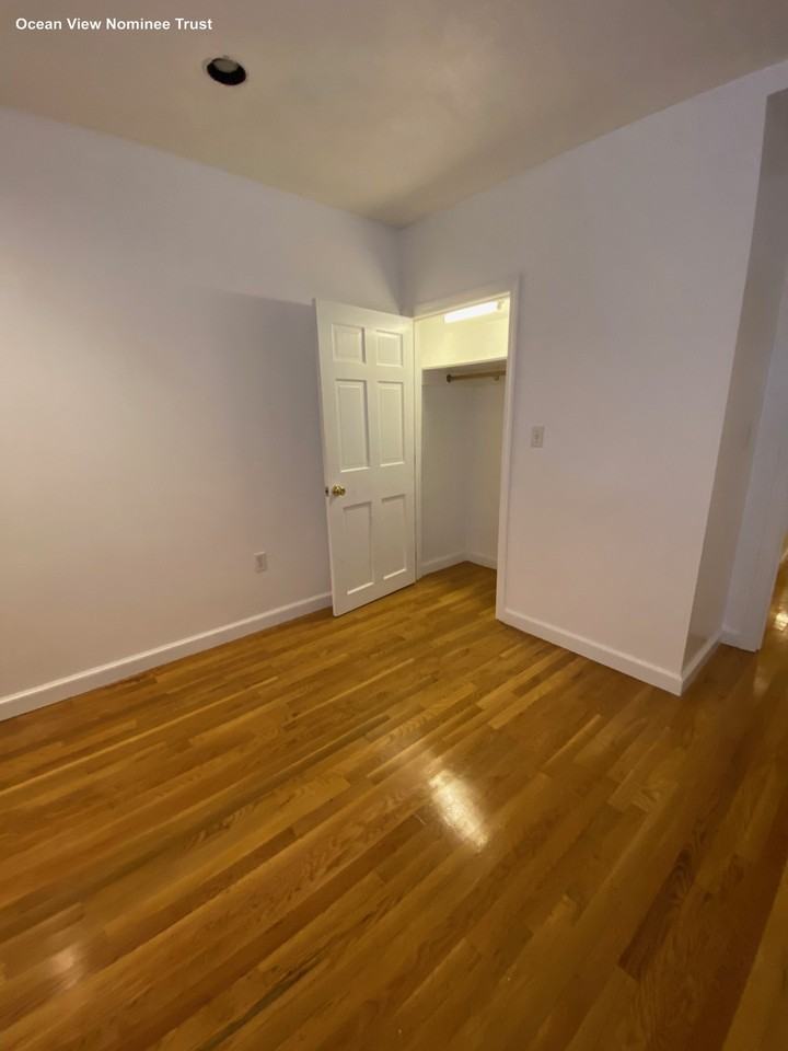 26 Snow Hill St #10 - Photo 4 of 14