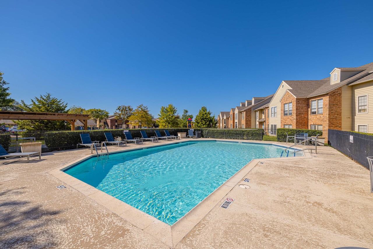 Arlington  Hills - Photo 3 of 22