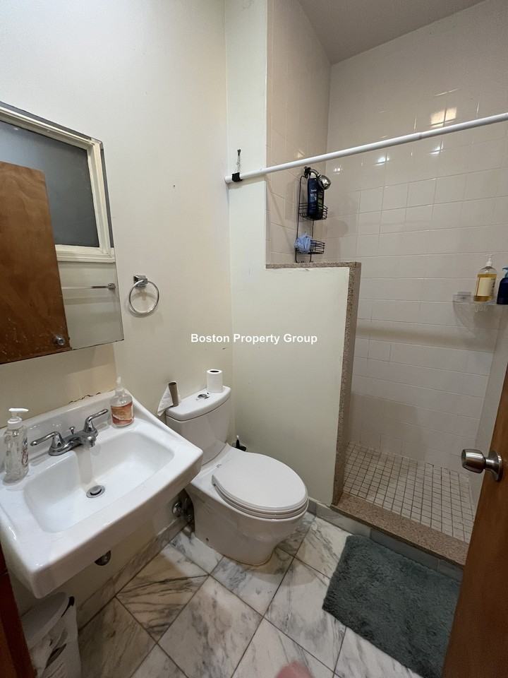 143 Saint Alphonsus St #2 - Photo 7 of 11