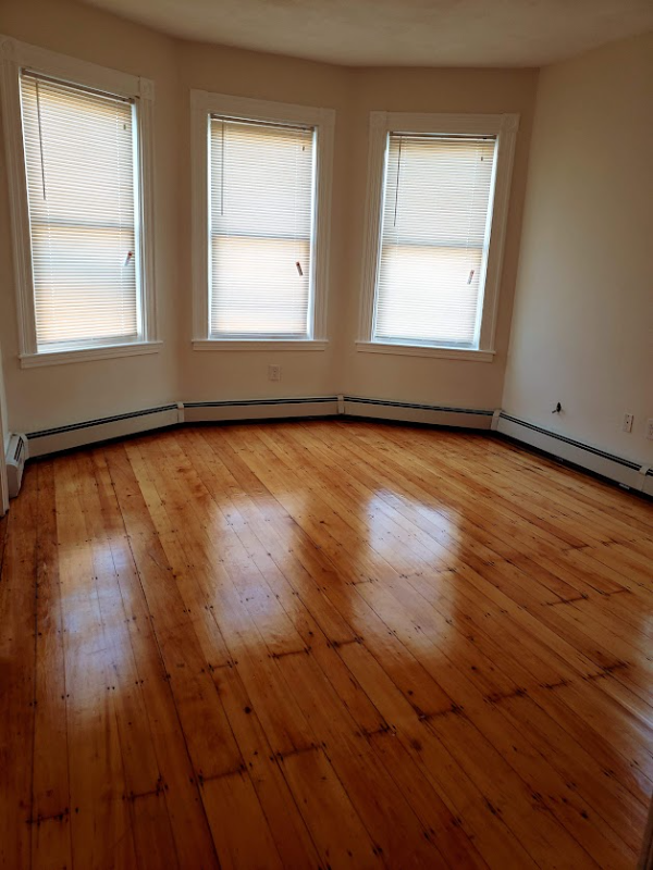 104 Calumet St #2 - Photo 4 of 14