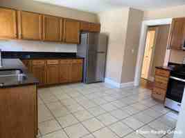 featured image of 318 Foster St #2