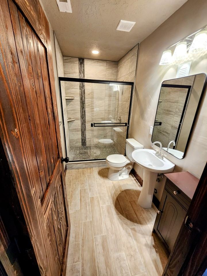 14249 S Knapper Way #B - Photo 3 of 10