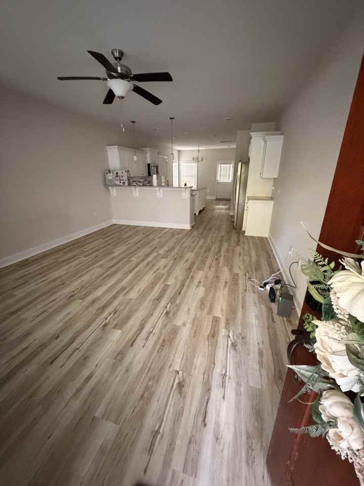 1016 Pine St - Photo 2 of 11