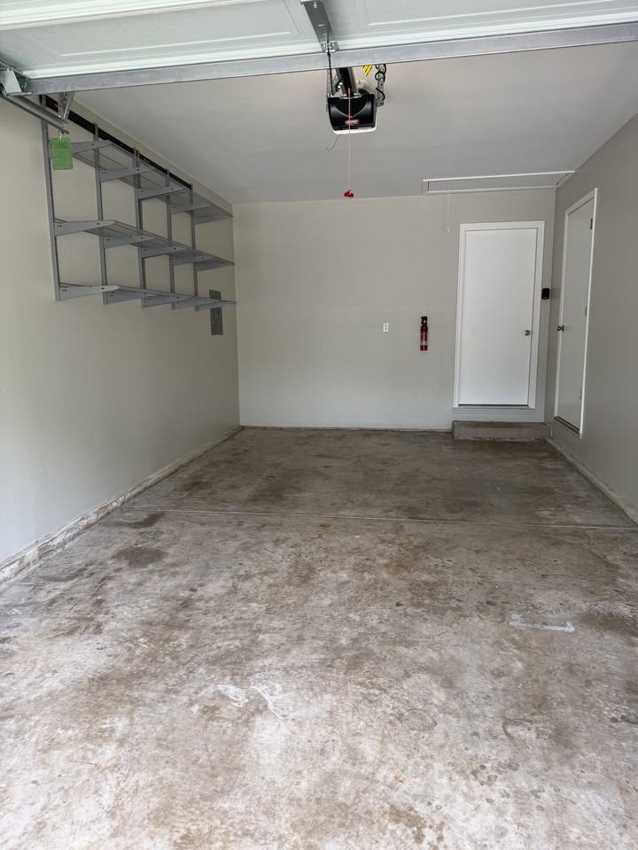 706 E Dyann Dr #706 - Photo 3 of 11