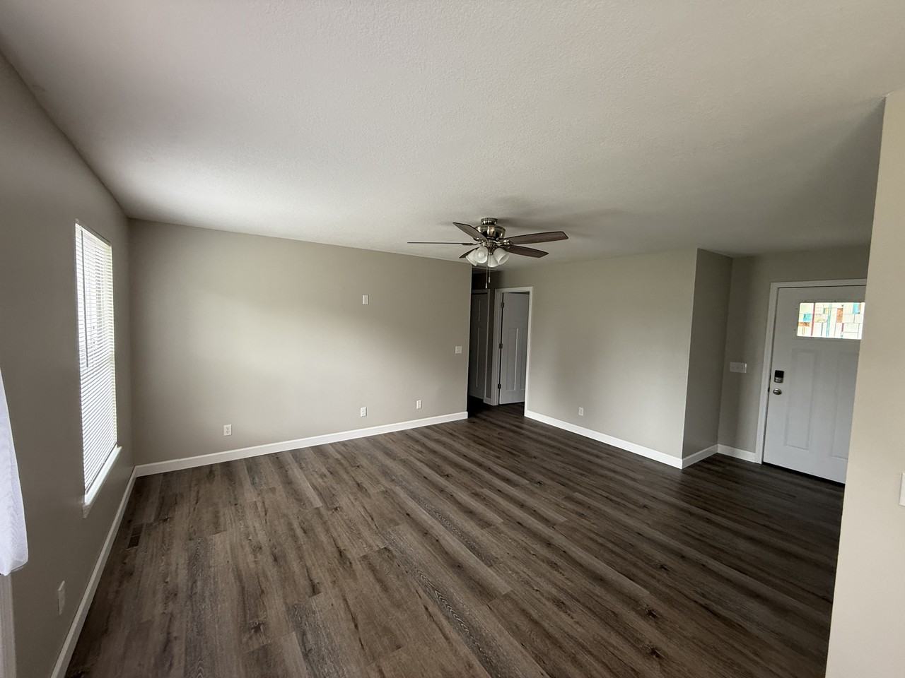 706 E Dyann Dr #706 - Photo 7 of 11