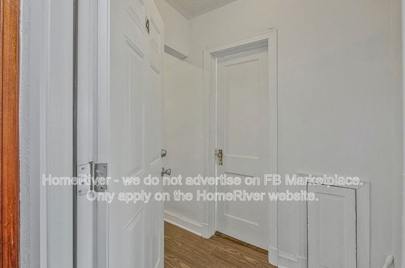 515 Franklin St Ne #4 - Photo 3 of 23