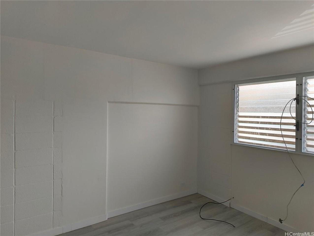 711 Kamuela Ave - Photo 3 of 5