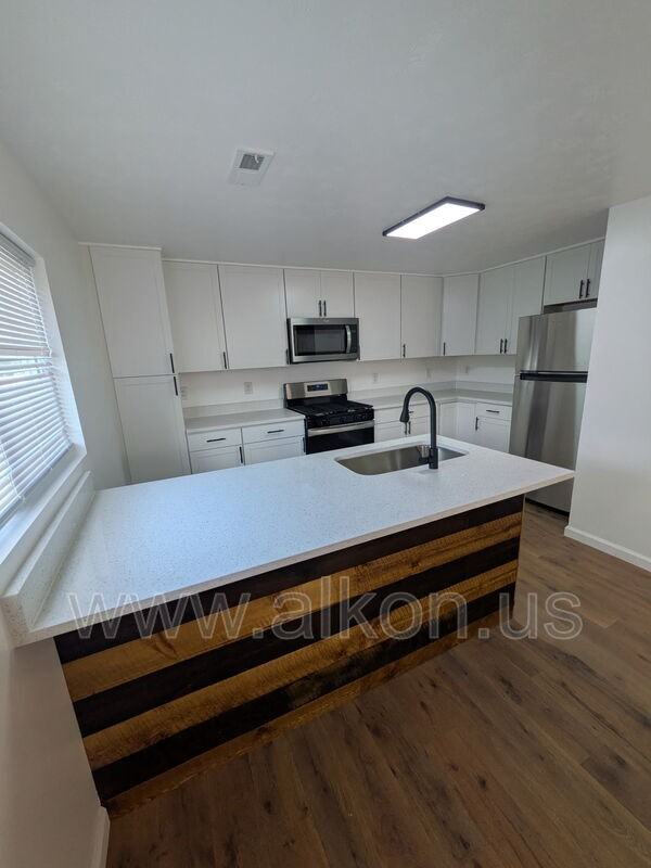 949 Perry Hwy #2 - Photo 2 of 14