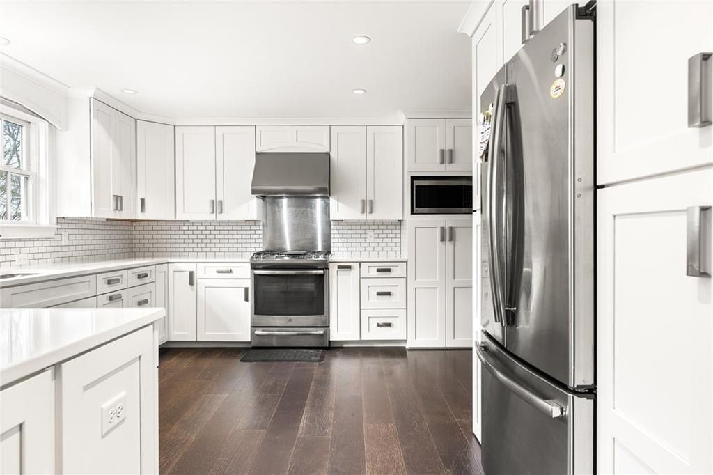 6 Pickering Dr - Photo 6 of 30