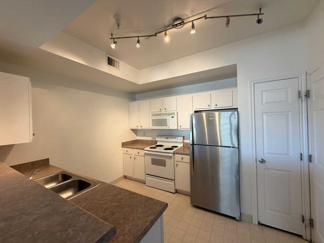 12918 Ironstone Way #203 - Photo 3 of 23