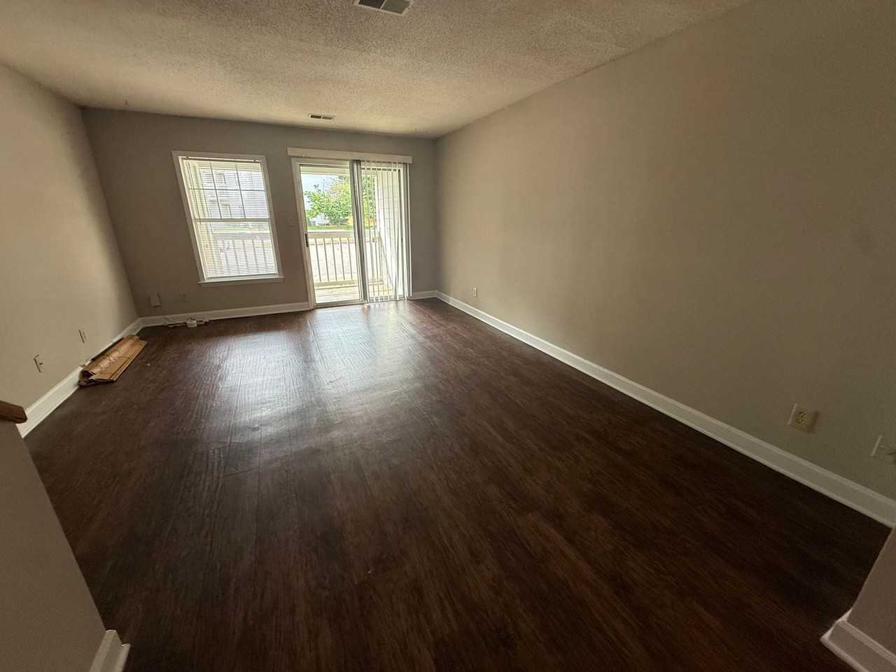 2504 Avent Ferry Rd - Photo 5 of 13