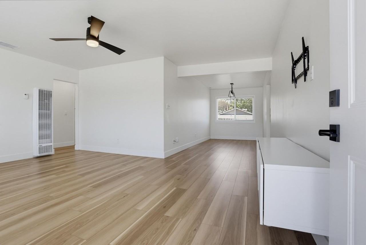 1463 Sweetwater Ln - Photo 6 of 31