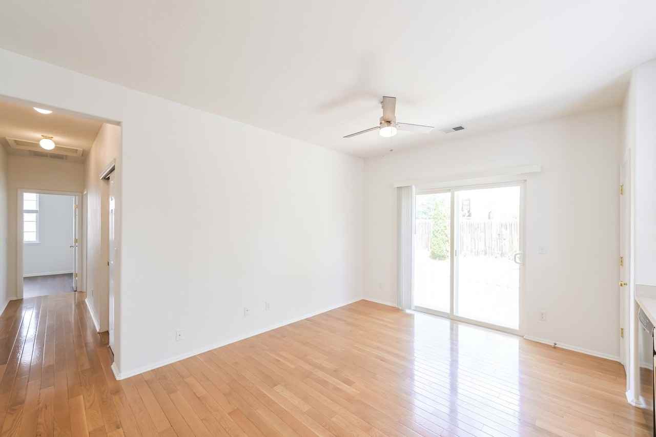 18512 E Harvard Dr - Photo 5 of 16